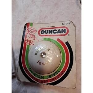 Vintage Duncan White Jewel White Yo Yo clear Jewel Missing Jewel On Back